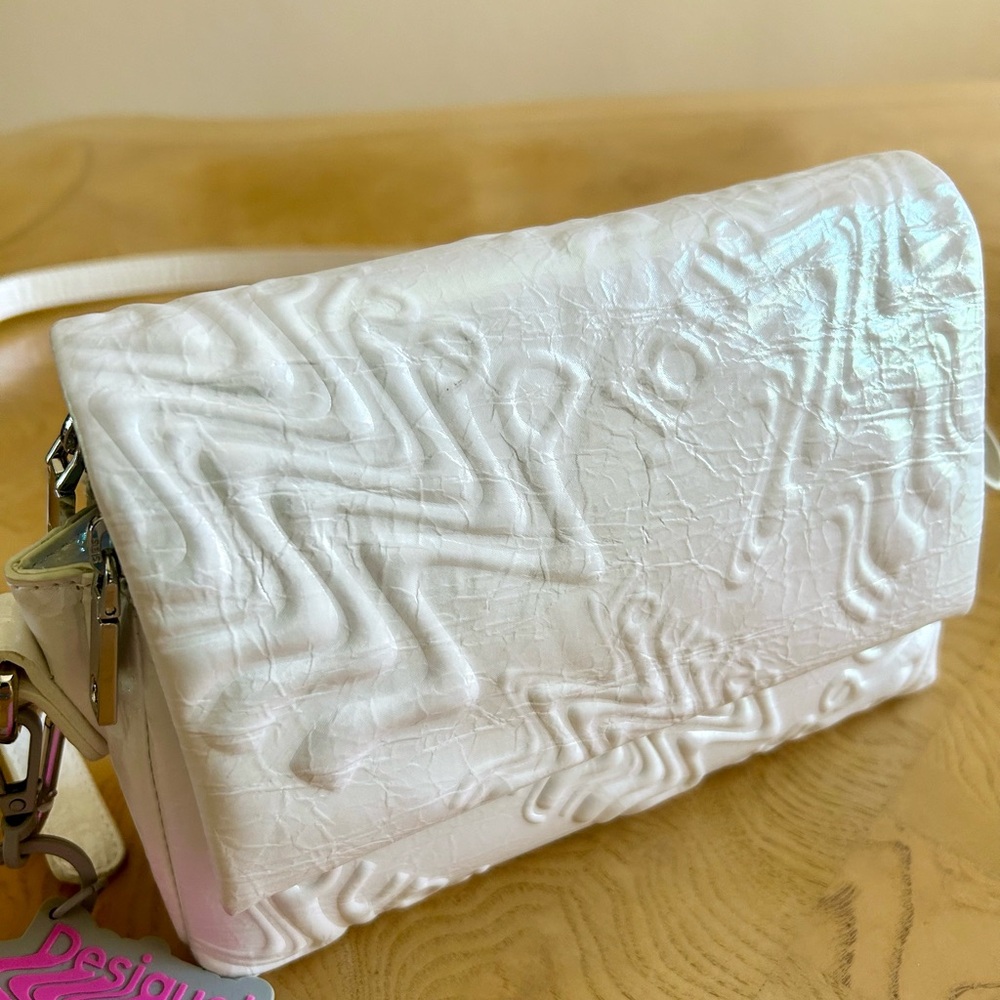 Desigual Iridescent White Crossbody Bag NWOT - Picture 4 of 13
